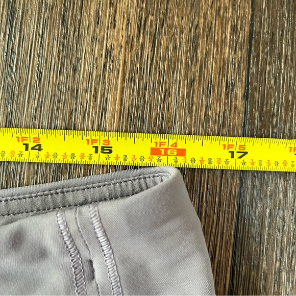 Lululemon Athletica lavender purple lace rival skirt skort with short 10 FLAW - Picture 15 of 15